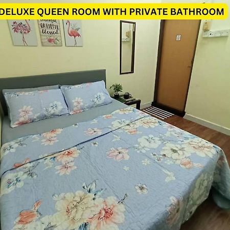 Roomstay Kuala Nerus Gated Parking - 6M To Beach & 15M To Drawbridge Kuala Terengganu Eksteriør billede