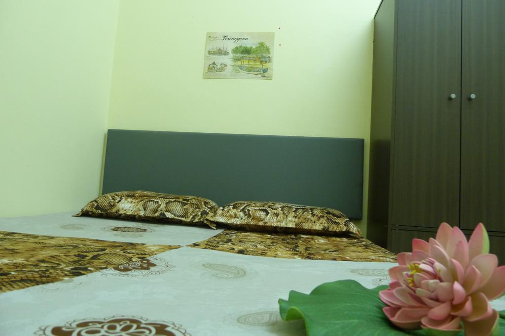 Roomstay Kuala Nerus Gated Parking - 6M To Beach & 15M To Drawbridge Kuala Terengganu Eksteriør billede